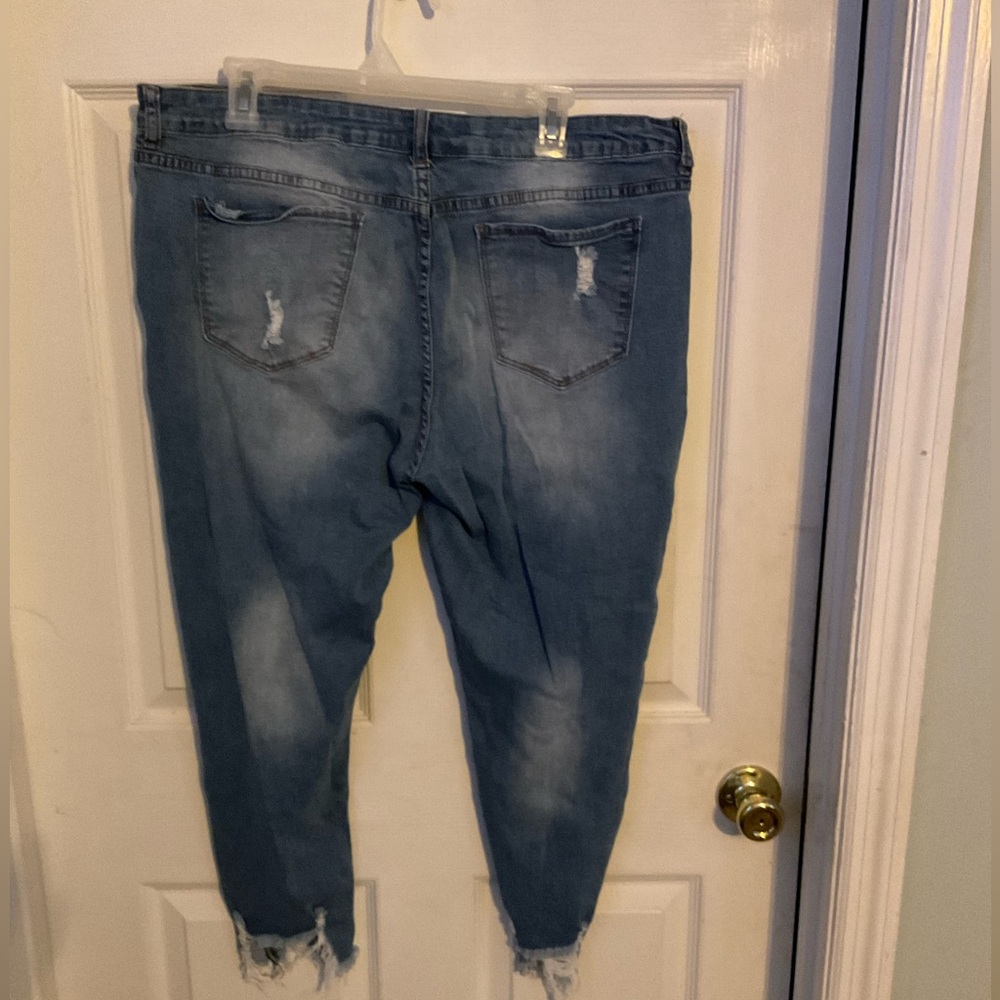 Women’s distressed jeans